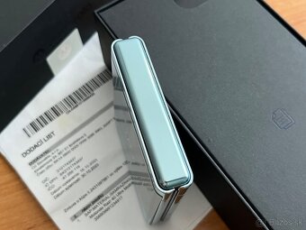 Motorola Razr 40 Ultra Glacier Blue 256GB - 2