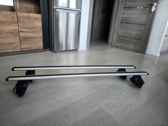 Thule WingBar Evo 7114 + Rapid System Kit 754 + Kit 1500 - 2