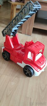 Predám hasičske auto - 2