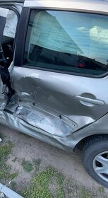 Peugeot 307 1,4 16v - 2