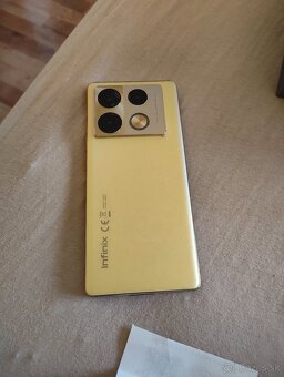 Mobilný telefón Infinix note40 pro - 2