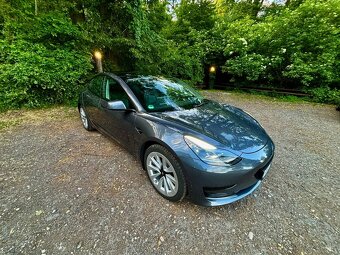 Tesla Model 3 Standard Range+ Refresh r.v. 08/21, LFP - 2