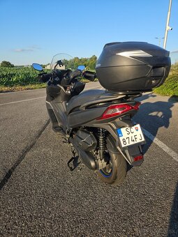 Kymco xTown 125i - 2