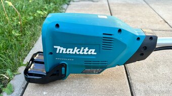 Krovinorez Makita DUR369AZ - 2