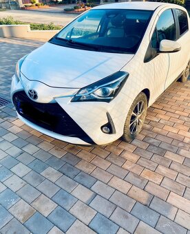 Toyota Yaris 1,5 benzin - 2