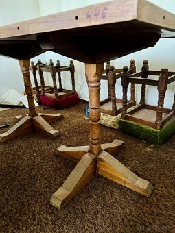 Ponúkam tieto staré stoly zachovalé - 2