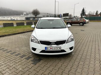 Kia Ceed 1.6 Crdi Nová STK/EK - 2