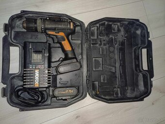AKU vŕtací skrutkovač - 2