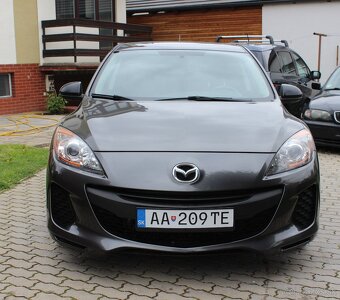 • MAZDA 3 1.6i, 77 kW, Benzín, r.v. 2012, 106.000km • - 2