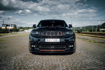 JEEP GRAND CHEROKEE SRT 6.4 HEMI V8 - 2