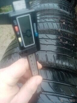 Letné pneumatiky 215/40 R17 - 2