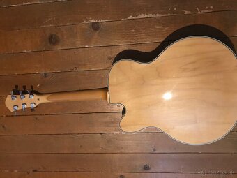Squier lubova elektricka gitara - 2