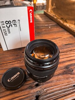 Canon EF 85mm f1,8 - 2