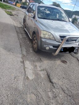 Predám Kiu Sorento 2.5 103 kw - 2