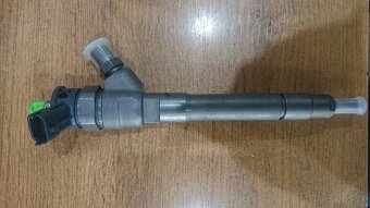 Vstrekovac Bosch 0445110569, OE 166000804R - 2