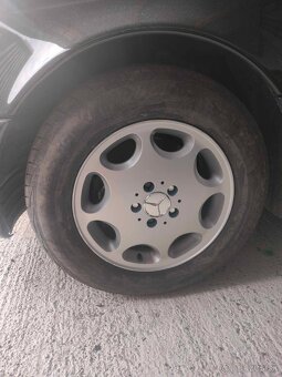 ❄️4ks alu disky orig. MB 5x112 r16 pneu 235/60 R16 6mm - 2