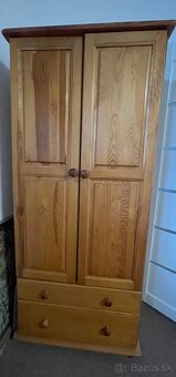 Skrine z masívneho dreva - 2