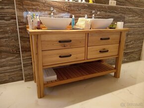 Stolík pod umývadlo " starý dub 12"
- 2