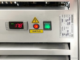 Chladiaca vitrína TAXON - 2