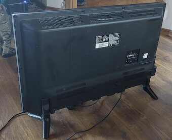 Panasonic TX-32C200E - 2