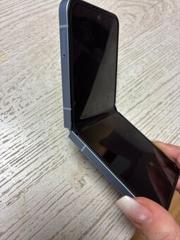 Samsung Z Flip - 2
