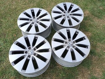 Original VW R18 Bilbao - 2