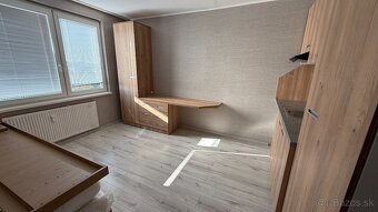 Ponúkam do prenájmu garsónku v centre mesta Levice. - 2