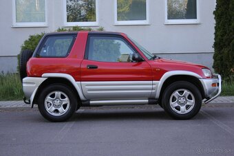 Toyota RAV4 , 2.0 benzín, 4x4 - 2
