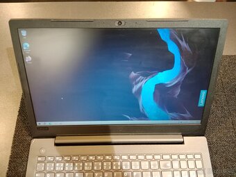 Lenovo V130-15IKB - 2