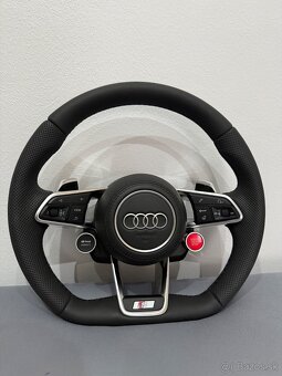 Volant Audi dizajn R8 - 2