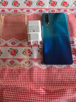 Huawei P30 duos modrý nejde wifi ani Bluetooth ostatne ide o - 2