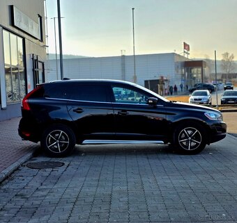 Volvo XC60 D5 (151kW) AWD - Rezervovane - 2