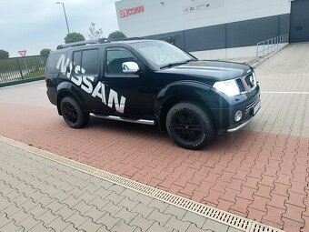 Nissan pathfinder 2.5 diesel 4x4 126kw 7miestne - 2