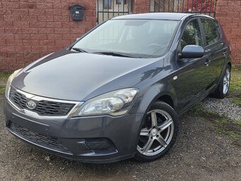 Kia Ceed 1.4 CVVT / Facelift 2011 / 172 tisíc KM / Nová STK - 2