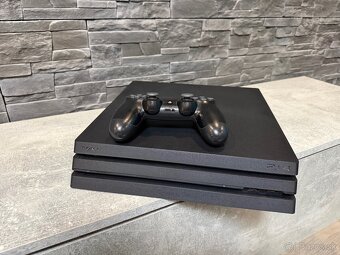 Playstation 4 pro 1TB - 2