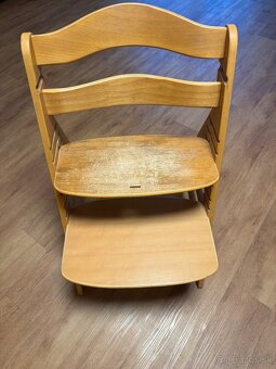 Rastuca jedalenska stolicka Hauck - 2