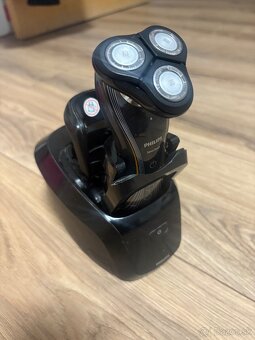 Holiaci strojček - 2