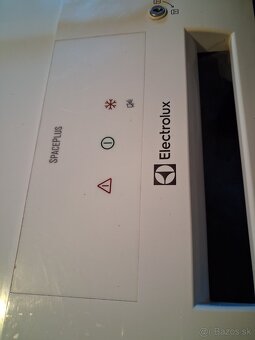 Truhlicová mraznička Elektrolux - 2