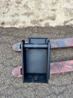 Na predaj lopata na 3t bager 300mm Lehnhoff MS3 - 2