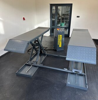 Nožnicový zdvihák | Nový | DPH | 3,5T - 2