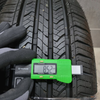 Letné pneumatiky 215/55 R17 MAXXIS - 2