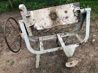 Podvozok stavebnej miešačky SM 125 - 2