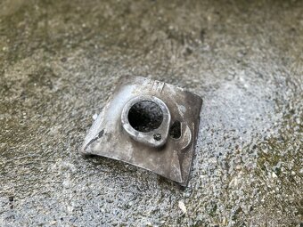 Kryt na karburator - 2