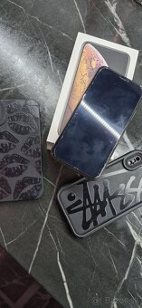 iPhone XS. - 2