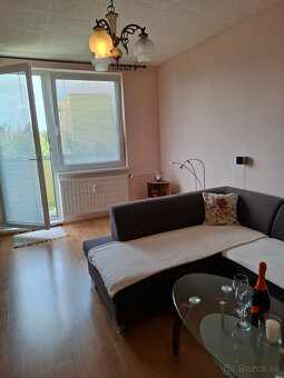 Predaj 3 izbový byt centrum Zlaté Moravce - 2