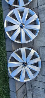 Original puklice VW r16 - 2