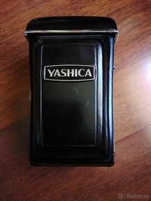 Yashica D - 2