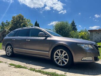 Škoda Superb Combi 1.6 TDI, full výbava, koža, 2 sady kolies - 2