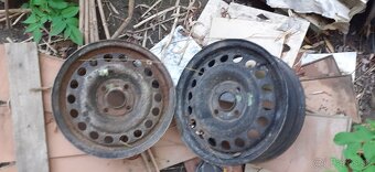 Predám oceľové disky na OPEL, 4x100. Mám 15" nové, 14" nov - 2