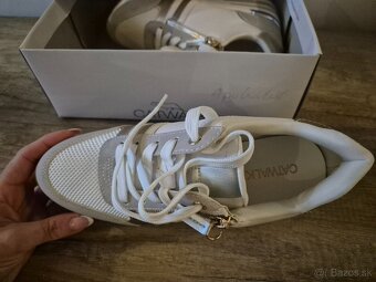 Dámske tenisky velkost 38 za 29 eur - 2